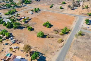 28470 Goetz Rd, Quail Valley, CA 92587 - Photo 10