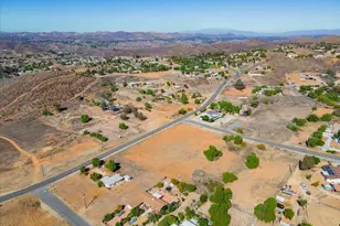 28470 Goetz Rd, Quail Valley, CA 92587 - Photo 2