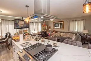 1010 Bobier Dr, Vista, CA 92084 - Photo 40