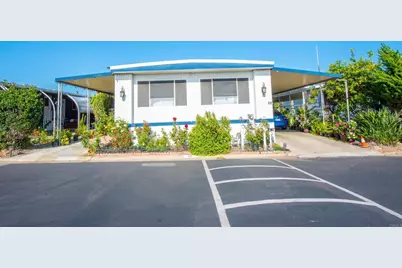 1010 Bobier Dr #12, Vista, CA 92084 - Photo 2
