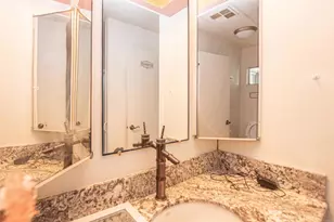 1010 Bobier Dr, Vista, CA 92084 - Photo 18