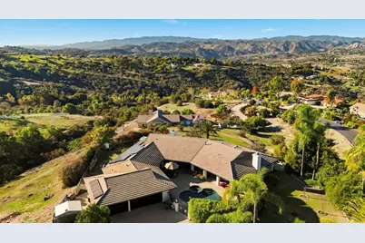 1524 Zutano  Lane, Fallbrook, CA 92028 - Photo 48