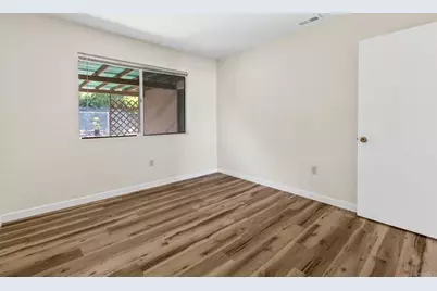 1523 Temple Heights Drive, Oceanside, CA 92056 - Photo 20