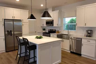 718 Sycamore Ave, Vista, CA 92081 - Photo 2