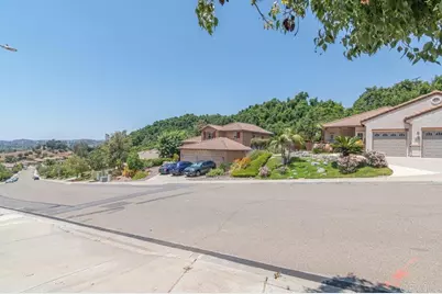 3137 E Valley Parkway, Escondido, CA 92027 - Photo 28