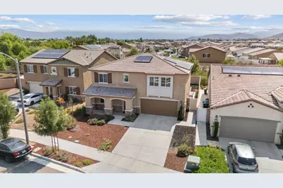 1718 Chute Dr, Hemet, CA 92545 - Photo 2