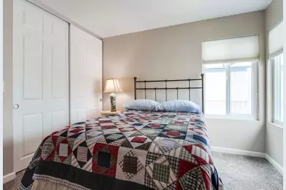 4867 Meadowbrook Drive, Oceanside, CA 92056 - Photo 36