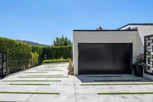 2684 Costebelle Dr, La Jolla, CA 92037 - Photo 52