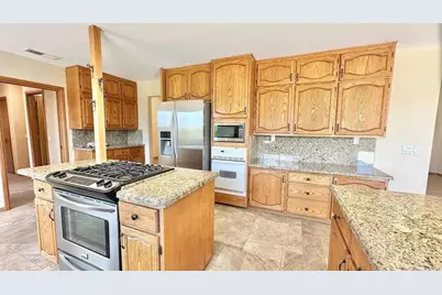 2798 Alta Vista Drive, Fallbrook, CA 92028 - Photo 4