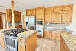 2798 Alta Vista Dr, Fallbrook, CA 92028 - Photo 4