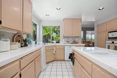 5202 Via Tizon, Oceanside, CA 92057 - Photo 12