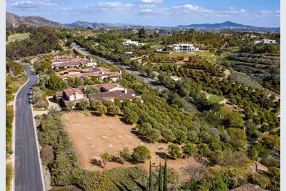 6241 Strada Fragante, Rancho Santa Fe, CA 92091 - Photo 16