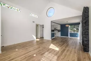 371 N Melrose Dr, Vista, CA 92083 - Photo 14