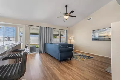 39785 Spinning Wheel Drive, Murrieta, CA 92562 - Photo 4