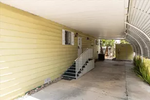 211 N Citrus Ave, Escondido, CA 92027 - Photo 24