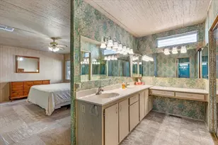 1010 E Bobier Dr, Vista, CA 92084 - Photo 24