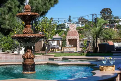 6817 Vianda Ct Court, Carlsbad, CA 92009 - Photo 12