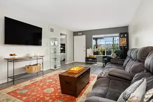 1529 Temple Heights Dr, Oceanside, CA 92056 - Photo 2