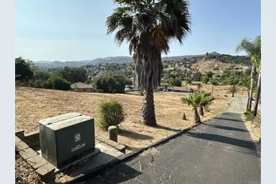 3009 Reed Rd., Escondido, CA 92027 - Photo 2