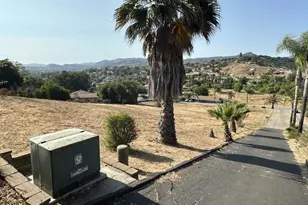 3009 Reed Rd, Escondido, CA 92027 - Photo 2