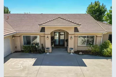 40487 Rock Mountain Drive, Fallbrook, CA 92028 - Photo 2