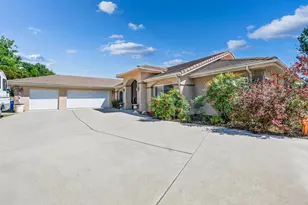 40487 Rock Mountain Dr, Fallbrook, CA 92028 - Photo 18