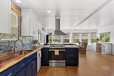 8975 Lawrence Welk Dr. #195, Escondido, CA 92026 - Photo 16