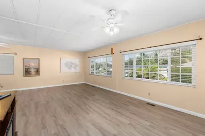8975 Lawrence Welk #2, Escondido, CA 92026 - Photo 4
