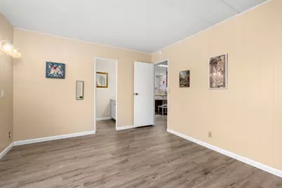 8975 Lawrence Welk #2, Escondido, CA 92026 - Photo 22