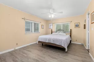 8975 Lawrence Welk, Escondido, CA 92026 - Photo 16