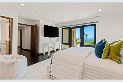 1126 Muirlands Vista Way, La Jolla, CA 92037 - Photo 60