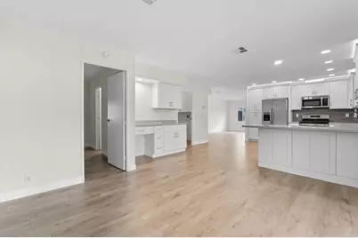 2250 N Broadway #4, Escondido, CA 92026 - Photo 8