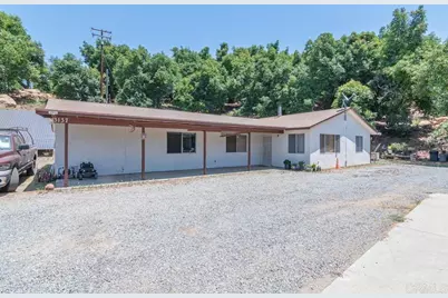 3135 E Valley Parkway, Escondido, CA 92027 - Photo 2
