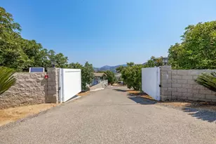 2125 Puerto Del Mundo, Fallbrook, CA 92028 - Photo 8