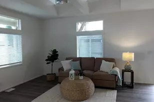 718 Sycamore Ave, Vista, CA 92083 - Photo 10