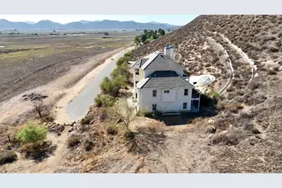 26543 California Ave, Hemet, CA 92545 - Photo 4