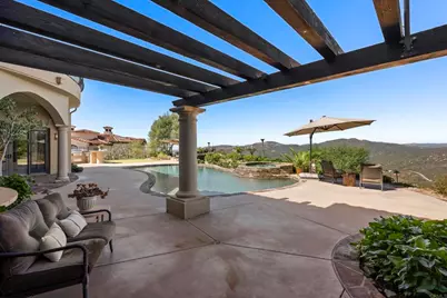 18320 Via Ambiente, Rancho Santa Fe, CA 92067 - Photo 20