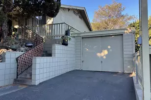 1045-51 Meadow Lake Dr, Vista, CA 92084 - Photo 10