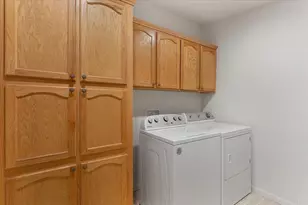 2280 E Valley Parkway, Escondido, CA 92027 - Photo 20