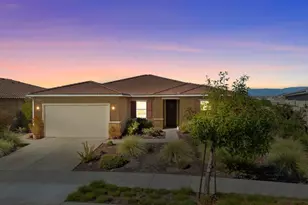 32858 Sycamore Canyon Ln, Winchester, CA 92596 - Photo 2