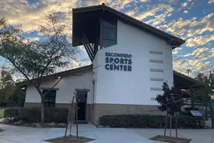 303 Amparo Dr, Escondido, CA 92025 - Photo 14