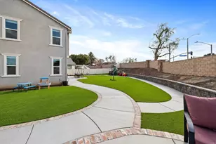 2823 Moonshimmer St, Hemet, CA 92543 - Photo 34