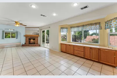 645 Rainbow Place, Escondido, CA 92027 - Photo 12