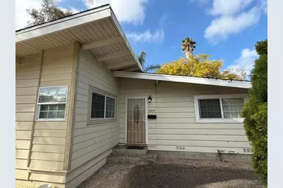 209 Civic Center Drive, Vista, CA 92084 - Photo 4