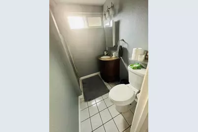 211 Civic Center Drive, Vista, CA 92084 - Photo 16