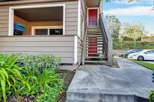 1091 Shadowridge Dr, Vista, CA 92081 - Photo 2