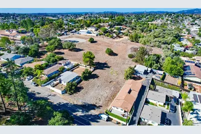 502 E Elder Street, Fallbrook, CA 92028 - Photo 14