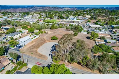 502 E Elder Street, Fallbrook, CA 92028 - Photo 6