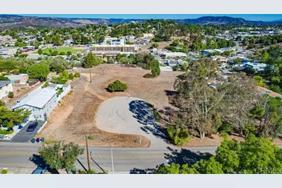 502 E Elder Street, Fallbrook, CA 92028 - Photo 10