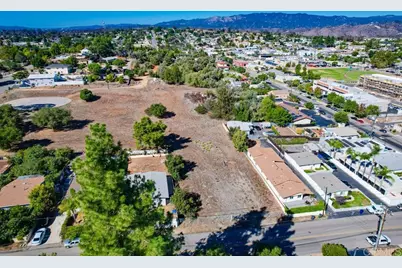 502 E Elder Street, Fallbrook, CA 92028 - Photo 12